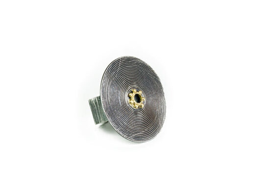 Anell plata rovellat amb centre or groc de 750mm.