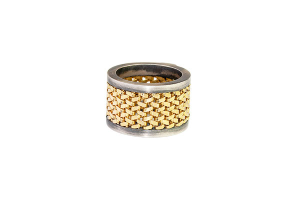 Anell d'or i plata rovellada