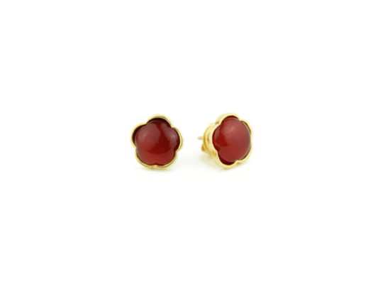 Gold earrings with carnelian stone