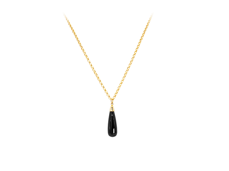 Cadena y colgante de oro amarillo con onyx. Cadena y colgante de oro amarillo con onyx.