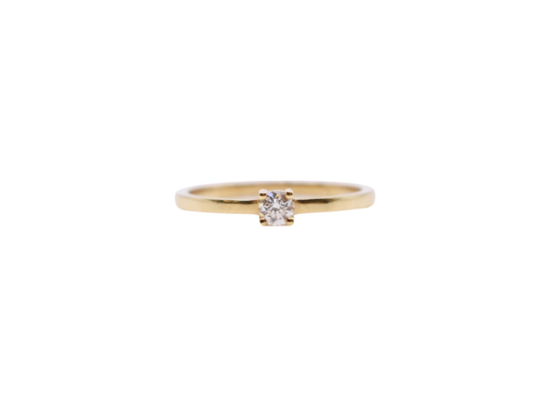 Yellow gold and diamond ring. Yellow gold and diamond ring.